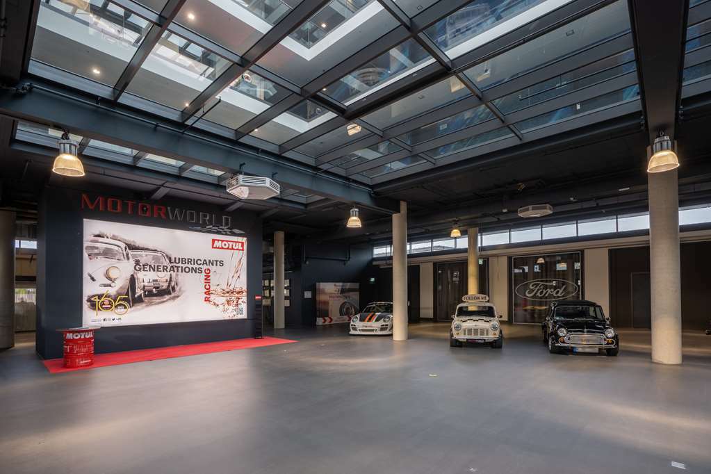 V8 Hotel Koeln At Motorworld Interior photo