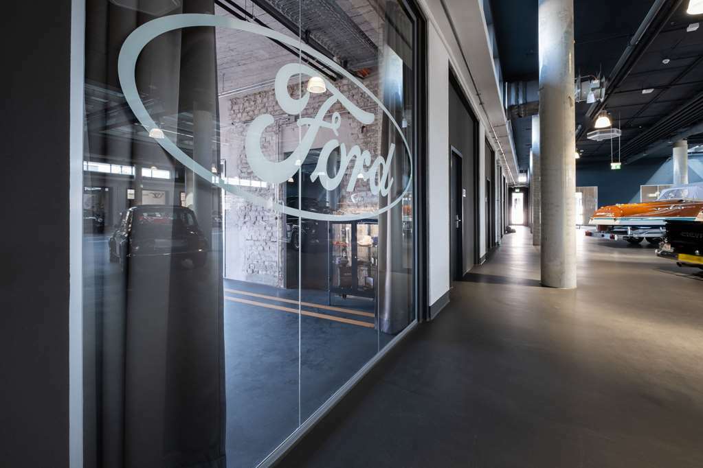 V8 Hotel Koeln At Motorworld Interior photo