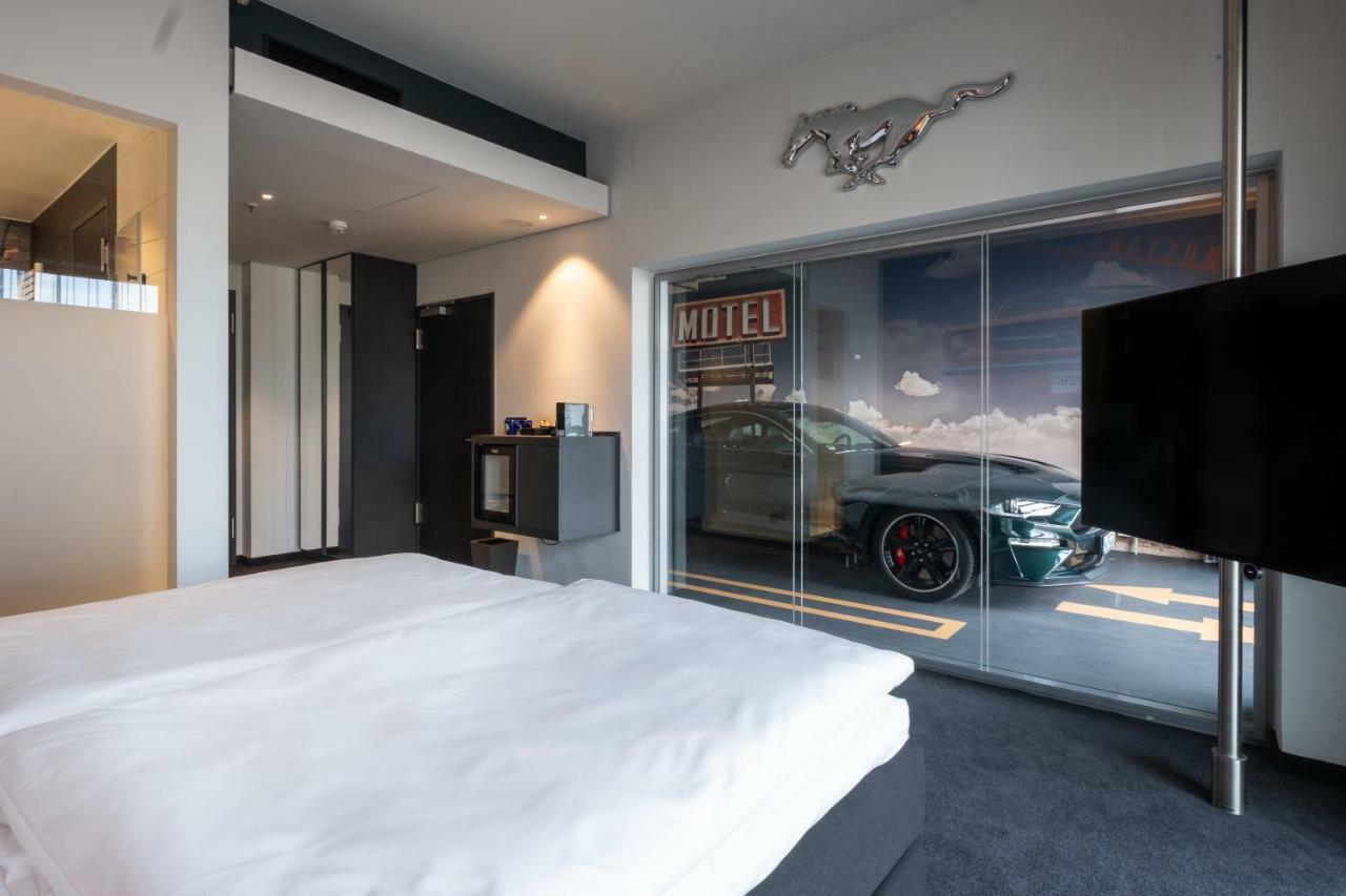 V8 Hotel Koeln At Motorworld Exterior photo